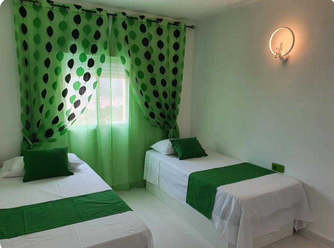 Casa Paradiso Бенидорм Екстериор снимка